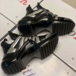 Louis Vuitton LV Women LV Archlight Sneaker in Leather and Technical Fabrics-Black – Bild 2