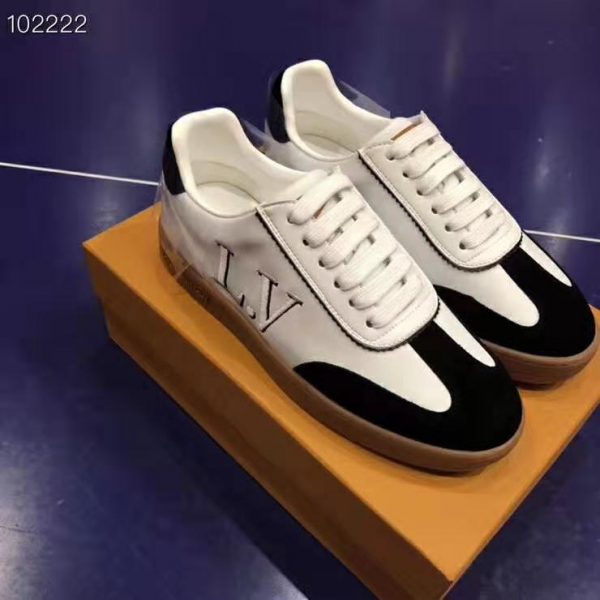 Louis Vuitton LV Women LV Frontrow Sneaker in Calf Leather and Suede Calf Leather-Black (4)