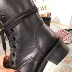 Louis Vuitton LV Women LV Metropolis Ranger in Calf Leather with A Soft Tongue-Black - Imagen 10