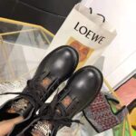 Louis Vuitton LV Women LV Metropolis Ranger in Calf Leather with A Soft Tongue-Black - Imagen 8