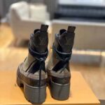 Louis Vuitton LV Women Laureate Platform Desert Boot in Soft Suede Calf Leather with Monogram Canvas-Sandy – Bild 6