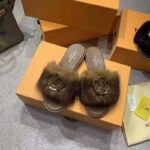 Louis Vuitton LV Women Lock It Mule in Mink and Leather-Brown - immagine 3