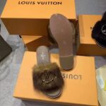 Louis Vuitton LV Women Lock It Mule in Mink and Leather-Brown - immagine 9