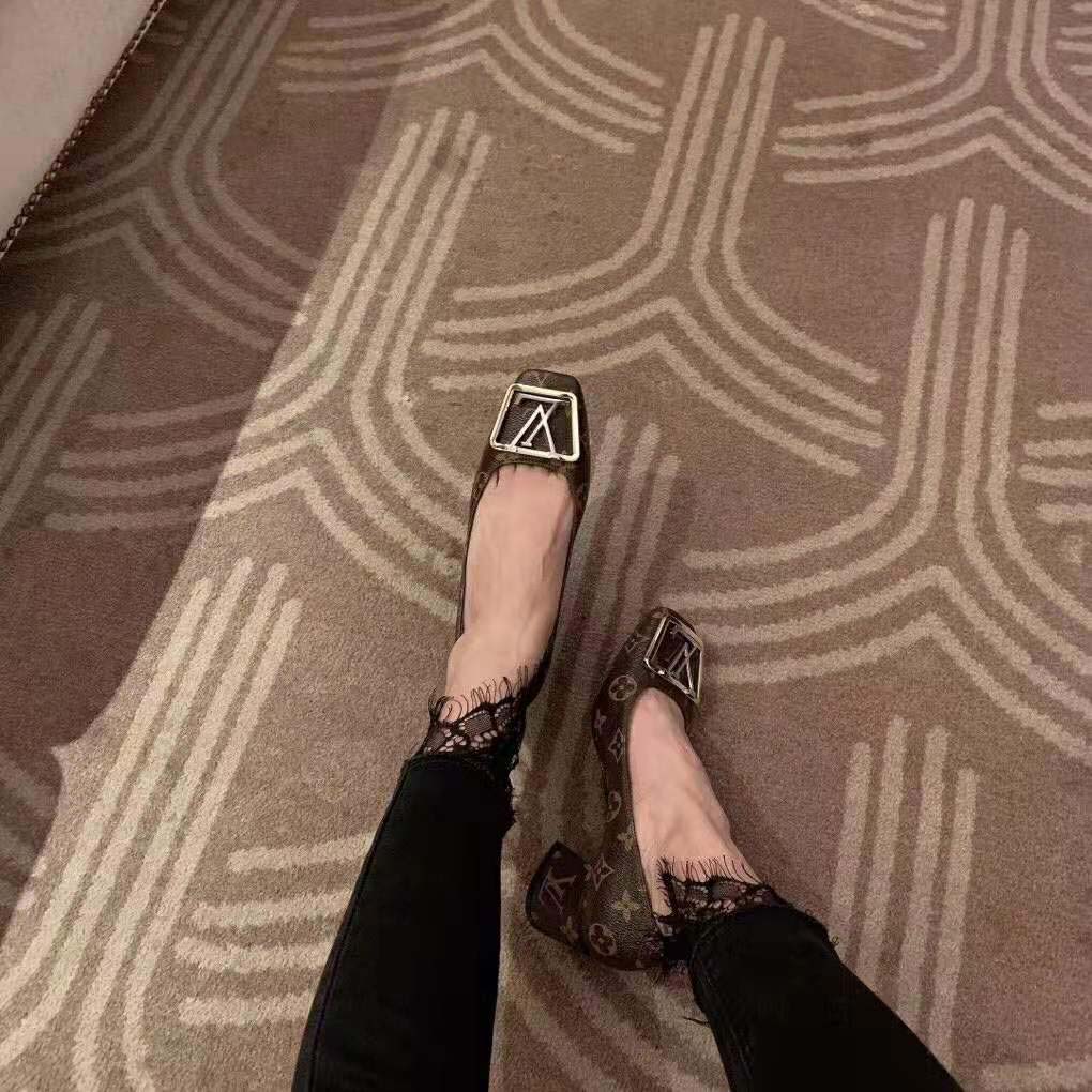 louis vuitton madeleine pump