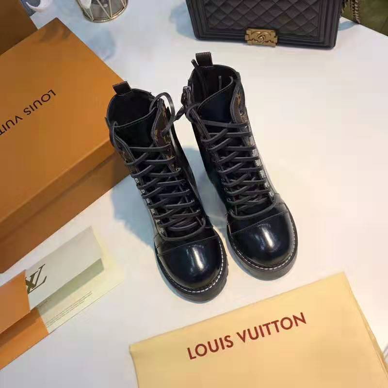 Louis Vuitton - Star Trail Glazed Calfskin Ankle Boots Noir 40