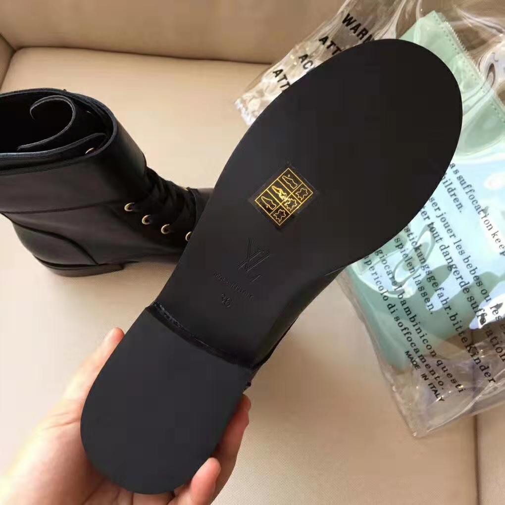 WMNS) LOUIS VUITTON LV Wonderland Flat Black Velvet Small Cowhide