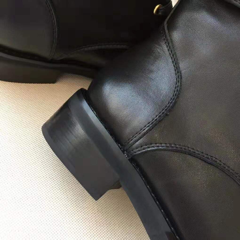 Bota Louis Vuitton Wonderland Ranger LV Preta Original - JZI159