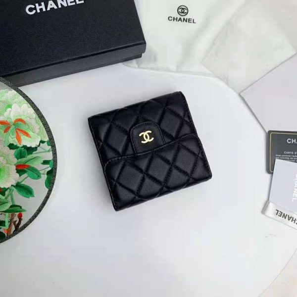 Chanel Women Classic Small Flap Wallet in Lambskin & Gold-Tone Metal-Black (2)