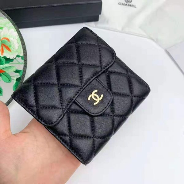 Chanel Women Classic Small Flap Wallet in Lambskin & Gold-Tone Metal-Black (5)