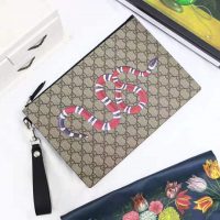 Gucci GG Men Gucci Bestiary Pouch with Kingsnake in BeigeEbony GG Supreme Canvas (1)