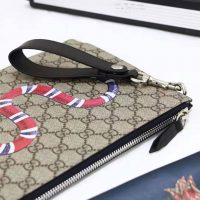 Gucci GG Men Gucci Bestiary Pouch with Kingsnake in BeigeEbony GG Supreme Canvas (1)