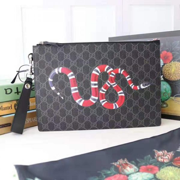 Gucci GG Men Gucci Bestiary Pouch with Kingsnake in BlackGrey GG Supreme Canvas (2)