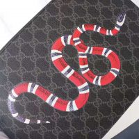 Gucci GG Men Gucci Bestiary Pouch with Kingsnake in BlackGrey GG Supreme Canvas (1)