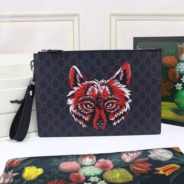 Gucci GG Men Gucci Bestiary Pouch with Wolf in Black and Grey GG Supreme Canvas (2)