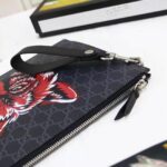 Gucci GG Men Gucci Bestiary Pouch with Wolf in Black and Grey GG Supreme Canvas - Image 9
