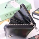Gucci GG Men Zip Around Wallet with Interlocking G in Black Soft Leather - Bild 6