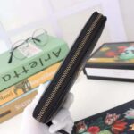 Gucci GG Unisex Leather Zip Around Wallet in Black Leather – Image 9