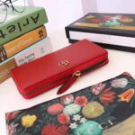 Gucci GG Unisex Leather Zip Around Wallet in Hibiscus Red Leather – Bild 2