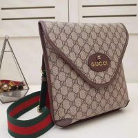 Gucci GG Unisex Neo Vintage GG Medium Messenger in BeigeEbony GG Supreme Canvas (1)