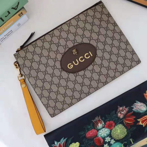 Gucci GG Unisex Neo Vintage GG Supreme Pouch in BeigeEbony GG Supreme Canvas (2)