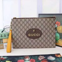 Gucci GG Unisex Neo Vintage GG Supreme Pouch in BeigeEbony GG Supreme Canvas (5)