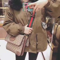 Gucci GG Unisex Neo Vintage Messenger Bag in BeigeEbony GG Supreme Canvas (1)