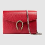 Gucci GG Damen Dionysus Mini-Kettentasche aus Leder mit Tigerkopf-Sporen-Rot