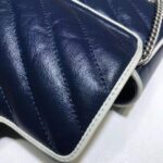 Gucci GG Women GG Marmont Super Mini Bag in Blue Diagonal Matelassé Leather - Imagen 9