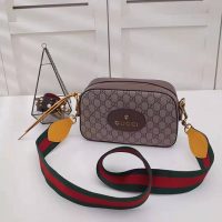 Gucci GG Women GG Supreme Messenger Bag in BeigeEbony GG Supreme Canvas (1)