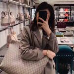 Gucci GG Women Ophidia GG Medium Tote in Beige/Ebony Soft GG Supreme - immagine 3