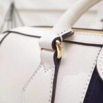 Gucci GG Women Ophidia Medium Top Handle Bag in White Leather - Imagen 9