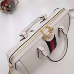 Gucci GG Women Ophidia Medium Top Handle Bag in White Leather - Imagen 6