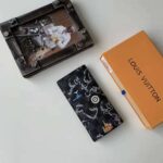 Louis Vuitton LV Unisex Brazza Wallet in Damier Graphite Canvas - Image 3