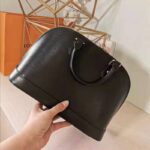 Louis Vuitton LV Women Alma PM Handbag in Epi Leather-Black - Imagen 4