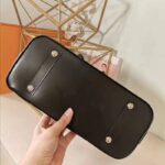 Louis Vuitton LV Women Alma PM Handbag in Epi Leather-Black - Imagen 6