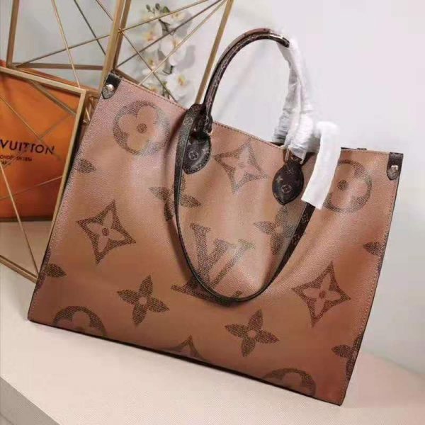 Louis Vuitton LV Women Onthego Tote Bag in Monogram Giant Canvas-Brown (2)