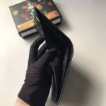 Gucci GG Men GG Wallet with Tiger Print in Black/Grey GG Supreme Canvas - Imagen 8