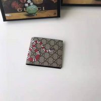 Gucci GG Men Kingsnake Print GG Supreme Wallet in BeigeEbony GG Supreme Canvas (1)