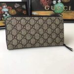 Gucci GG Men Kingsnake Print GG Supreme Zip Around Wallet in Beige/Ebony GG Supreme - Imagen 4