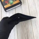 Gucci GG Unisex Leather Mini Wallet with Gucci Logo in Black Leather - Imagen 6