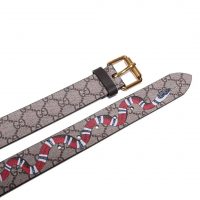 Gucci Unisex GG Supreme Belt with Kingsnake Print in BeigeEbony GG Supreme Canvas (1)