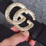 Gucci Unisex Gucci Belt with Textured Double G Buckle in Black Leather – Bild 5