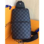 Louis Vuitton LV Men Avenue Sling Bag in Coated Damier Graphique Canvas-Grey - Imagen 2