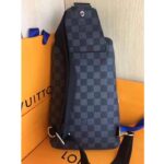 Louis Vuitton LV Men Avenue Sling Bag in Coated Damier Graphique Canvas-Grey - Imagen 3
