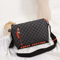 Louis Vuitton LV Men Damier Cobalt Race Discovery Messenger PM Bag-Grey (10)