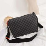 Louis Vuitton LV Men Damier Cobalt Race Discovery Messenger PM Bag-Grey - immagine 5