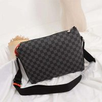 Louis Vuitton LV Men Damier Cobalt Race Discovery Messenger PM Bag-Grey (10)