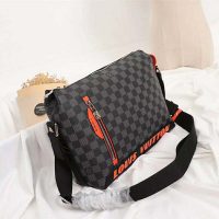 Louis Vuitton LV Men Damier Cobalt Race Discovery Messenger PM Bag-Grey (10)