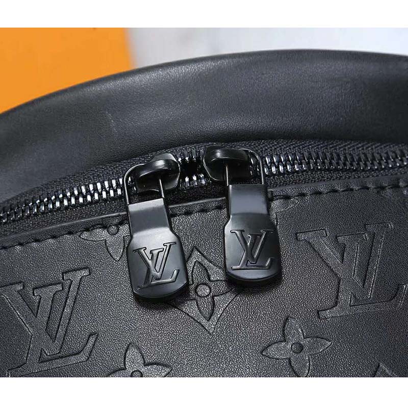 Louis Vuitton Discovery Bumbag Features monogram shadow calf leather, cowhide  leather trim, textile lining, black hardware, double zipped closure,  outside front pocket and an outside flat pocket on the back. :  u/ApparentlyClothing