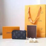 Louis Vuitton LV Unisex Coin Purse in Masculine Monogram Eclipse-Black - Bild 3